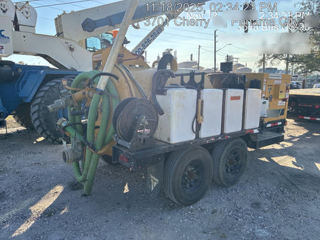 2021 VAC-TRON LP573XDT