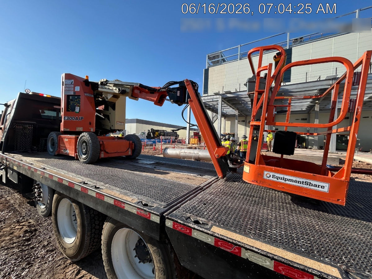 2019 JLG E300AJP