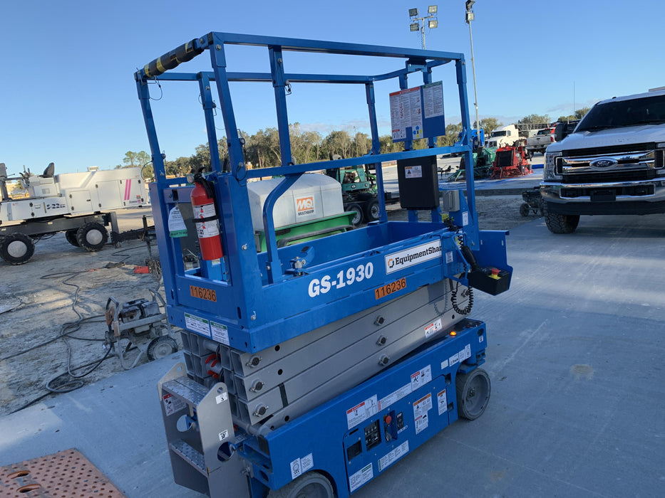 2020 Genie GS-1930 Solid Non Marking Tires, Beacon, Folding rails with half height swing gate