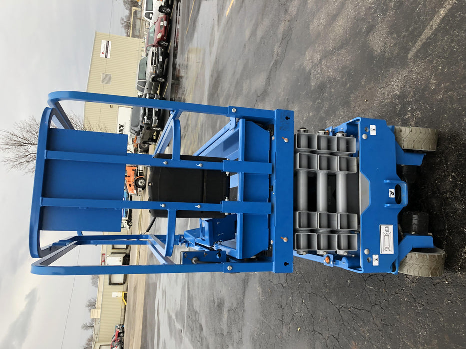 2019 Genie GS-1930 Fixed Rails with Chain Entry