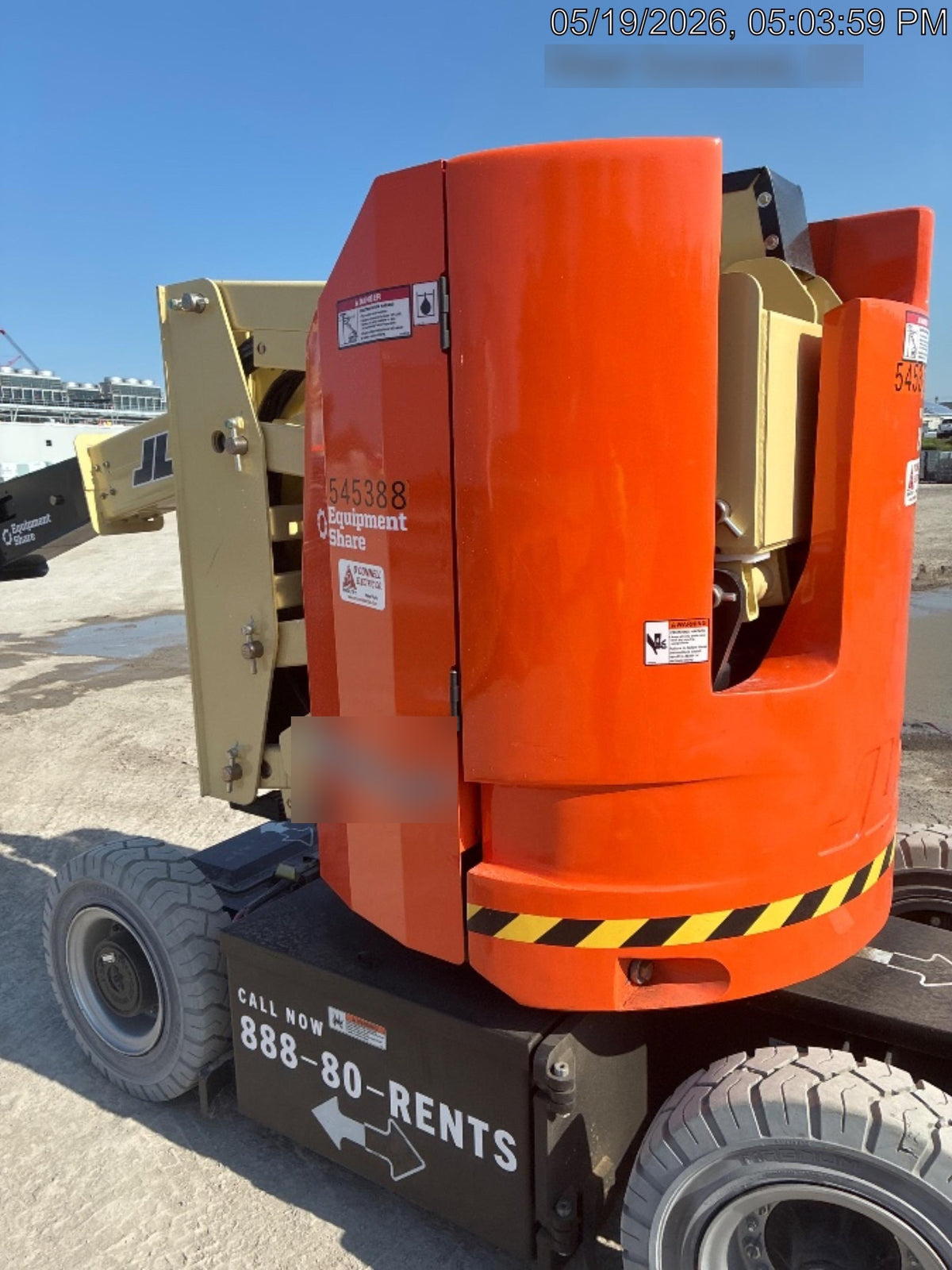 2025 JLG E300AJP