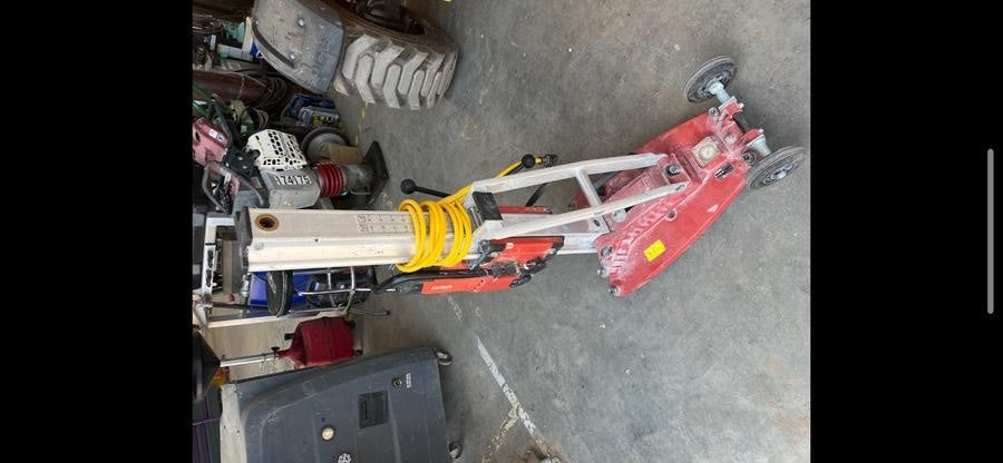 2022 HILTI DD250E