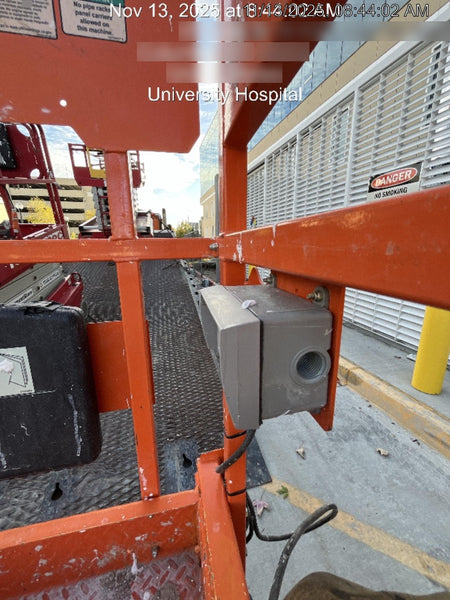 2022 JLG ES1330L