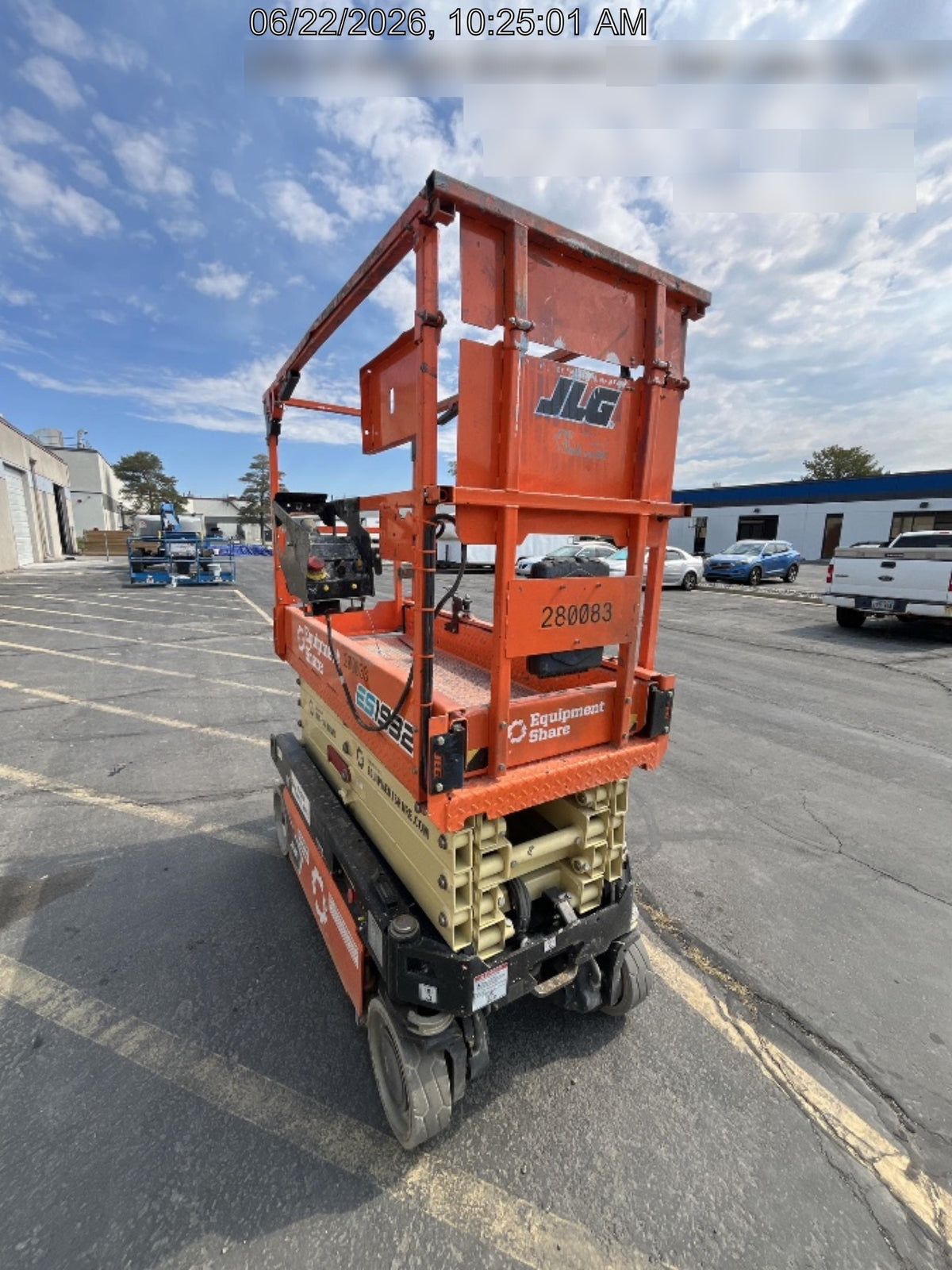 2022 JLG ES1932