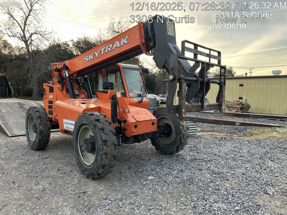2019 Skytrak 6036 Cab/Heat/Air, Solid Tires, LED Work Lights, Beacon w/50" Carriage, 48" Pallet Forks
