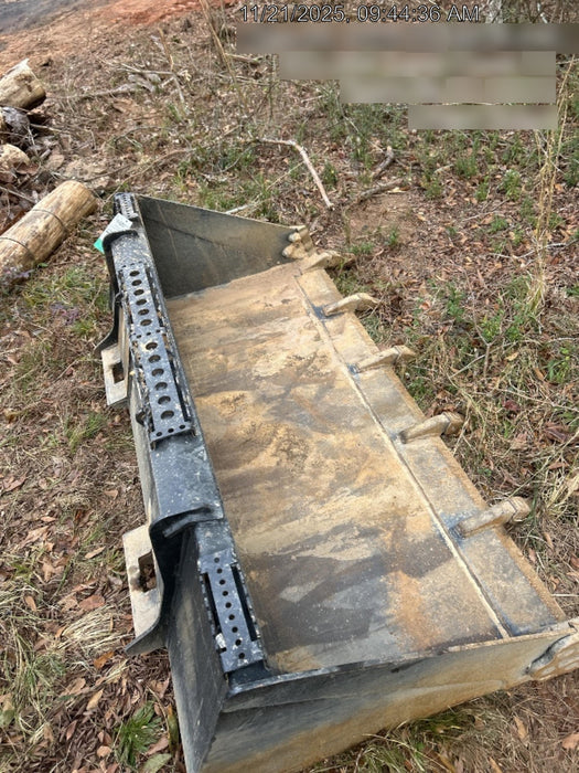 2025 EQUIPMENTSHARE 1006160 - 72" Tooth Bucket, CTL