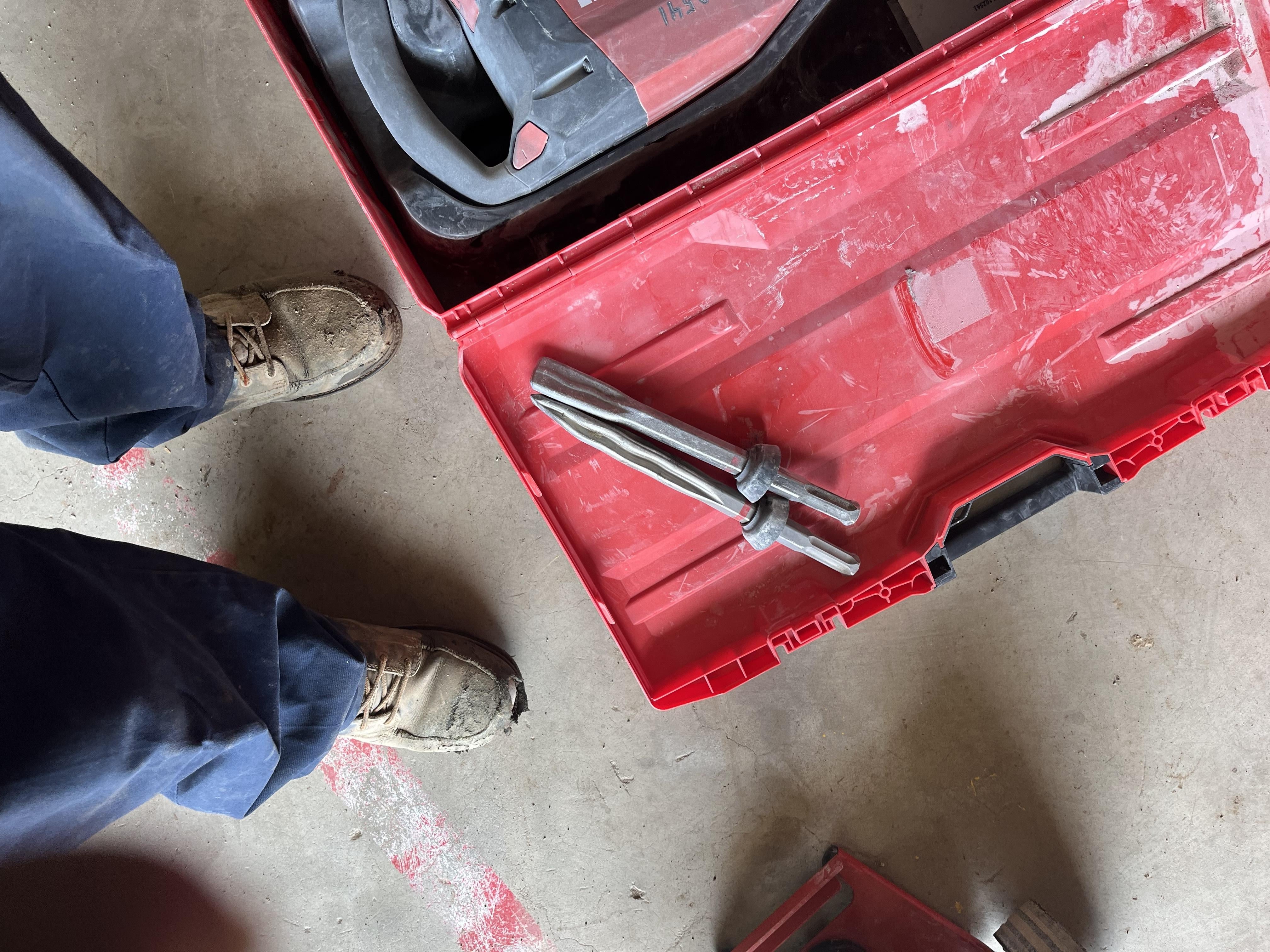 2020 HILTI TE 1000-AVR