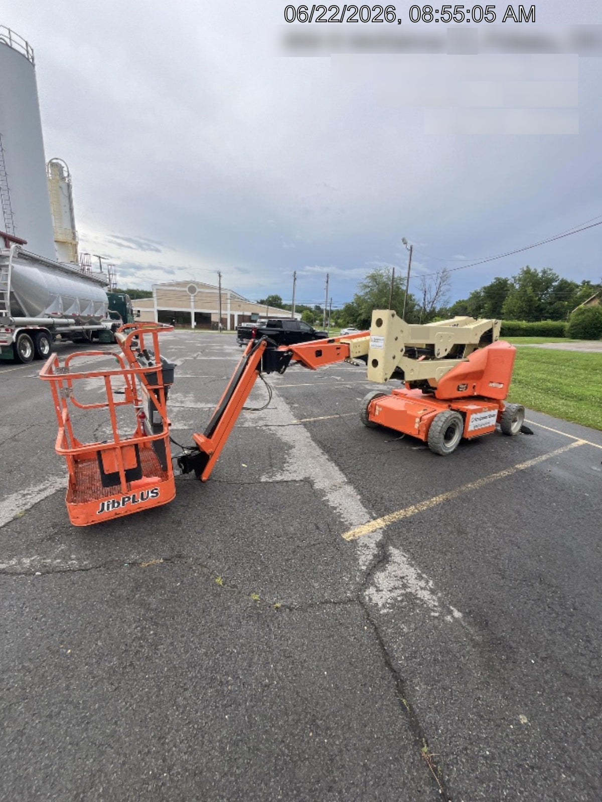 2019 JLG E400AJPN