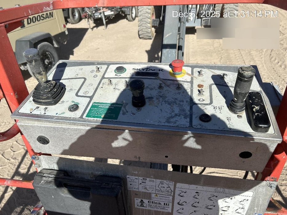 2017 SKYJACK SJ63 AJ