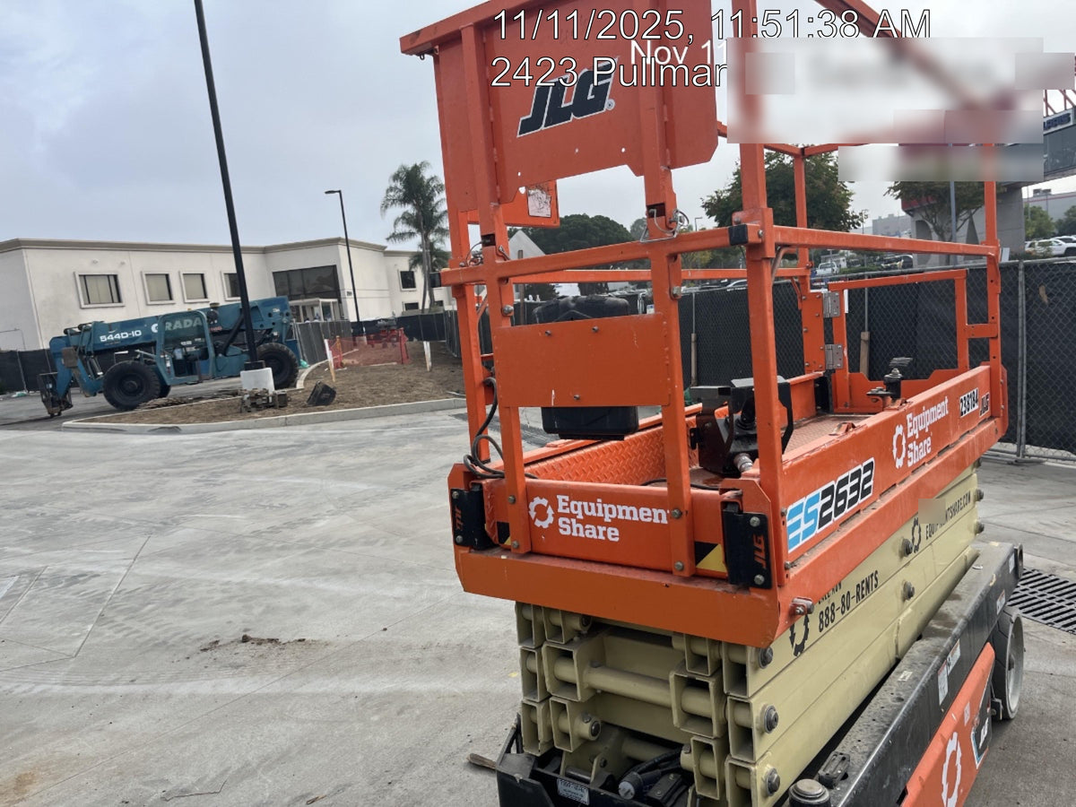 2022 JLG ES2632