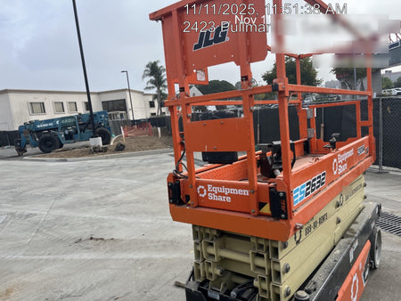 2022 JLG ES2632
