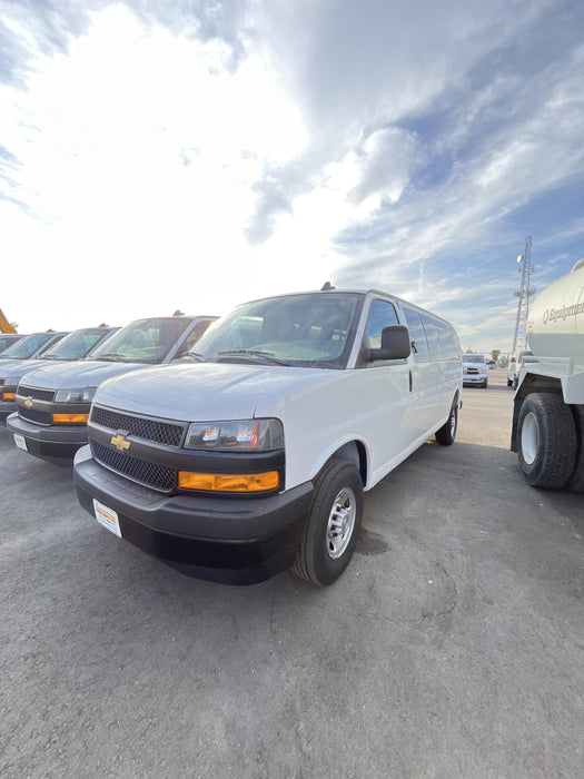 2025 CHEVROLET Express Van - Rental