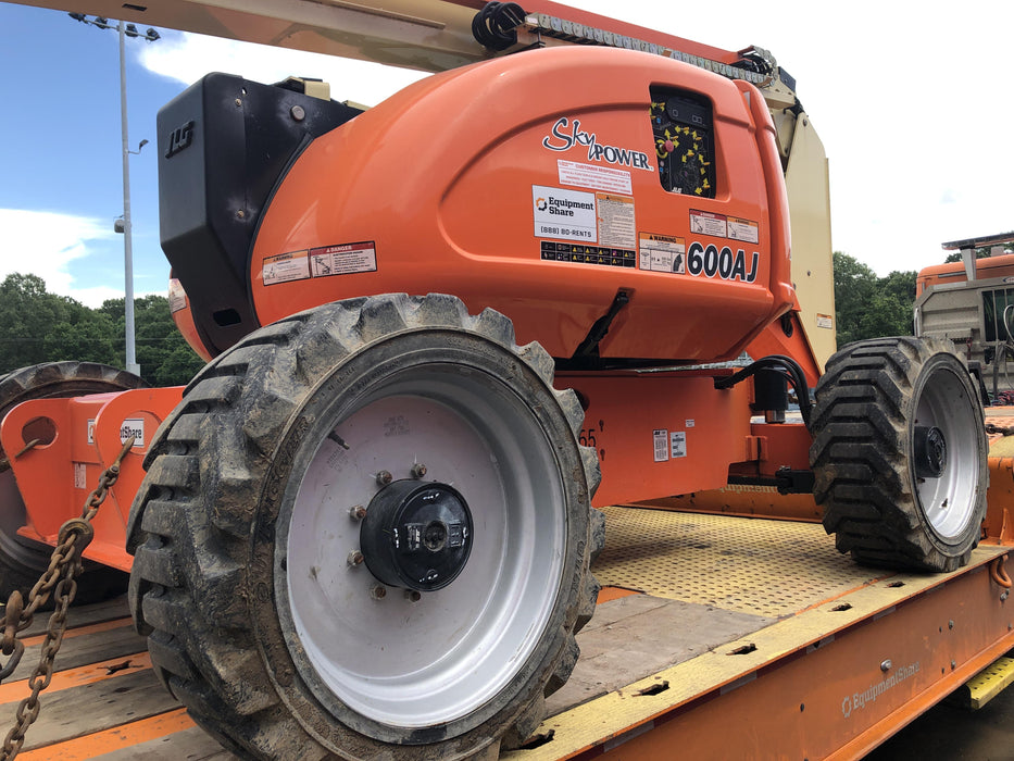 2019 JLG 600AJ