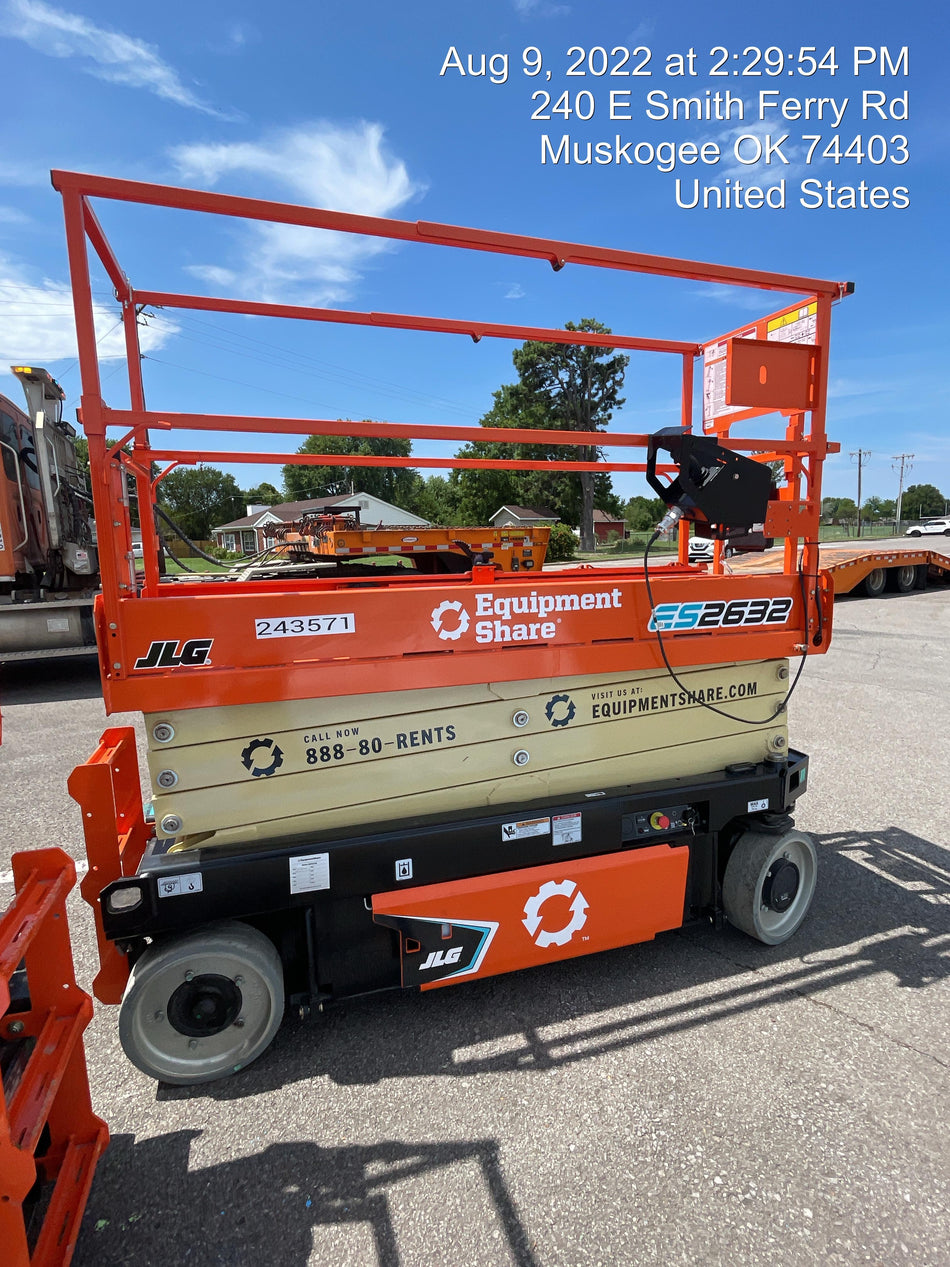 2022 JLG ES2632
