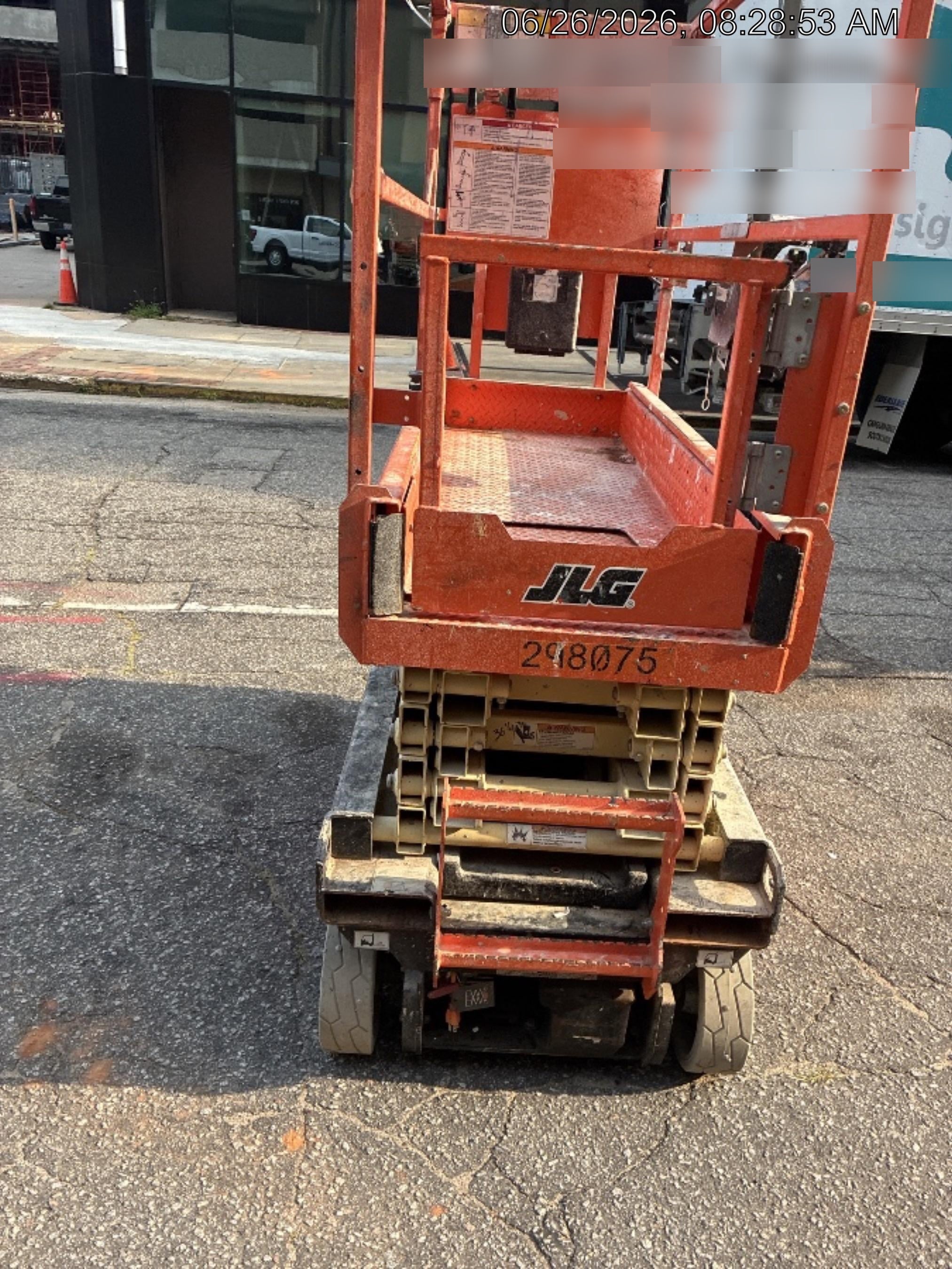 2023 JLG ES1932