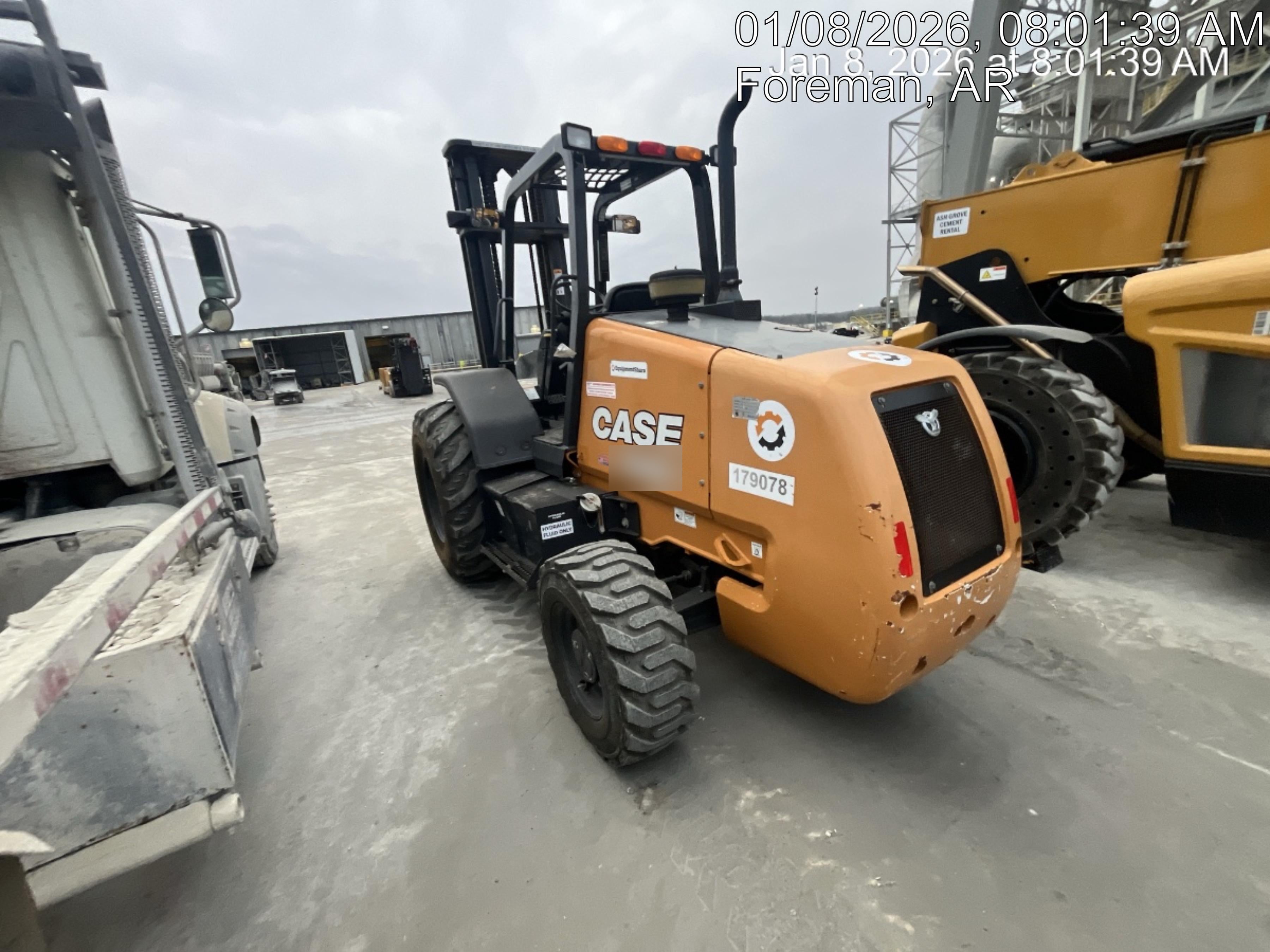 2021 CASE 588H
