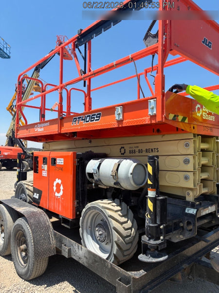 2023 JLG RT4069
