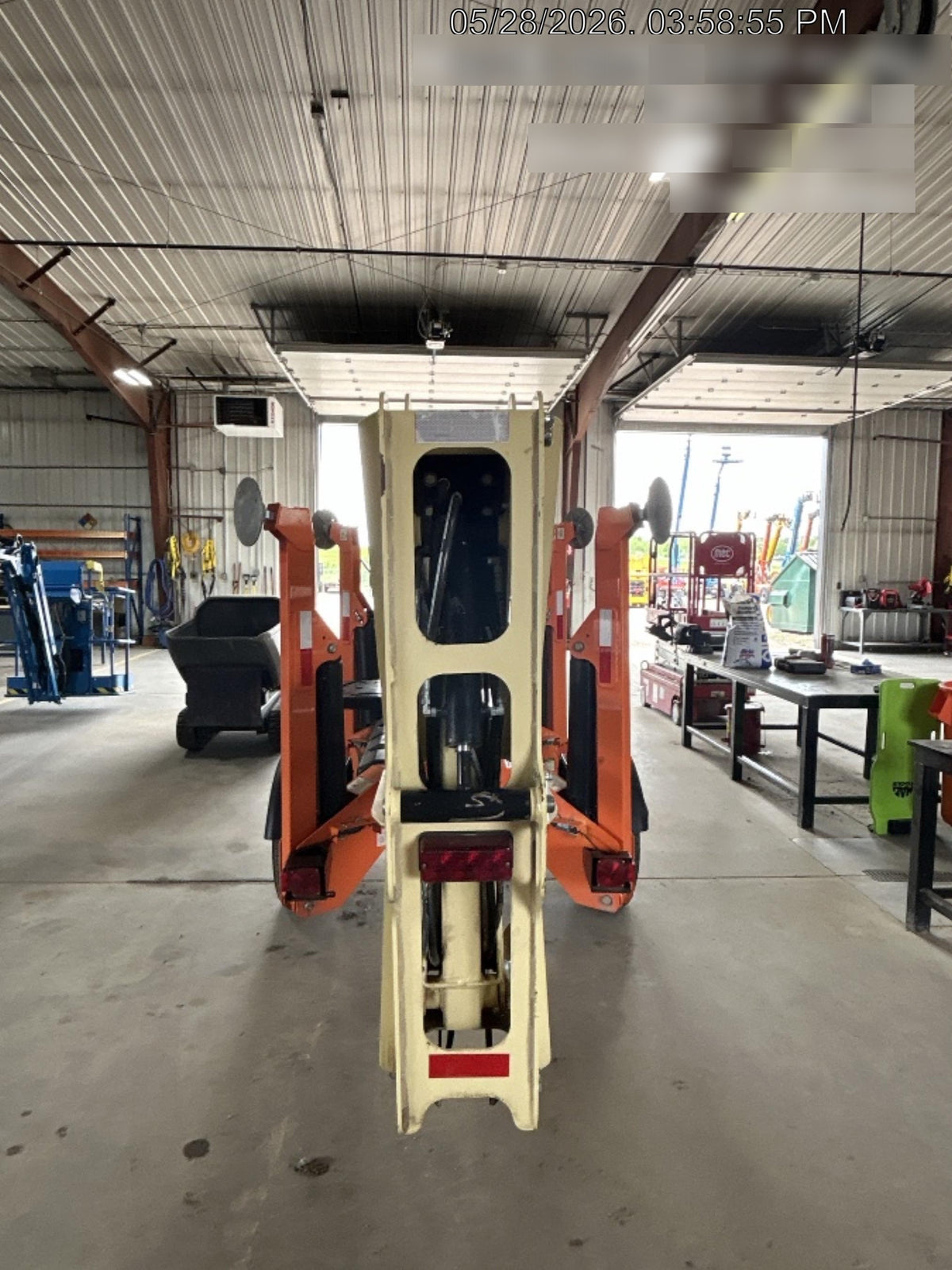 2023 JLG T500J