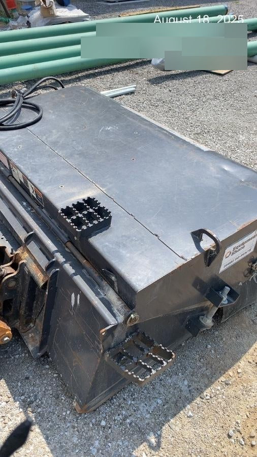 2021 PALADIN Sweepster SB72