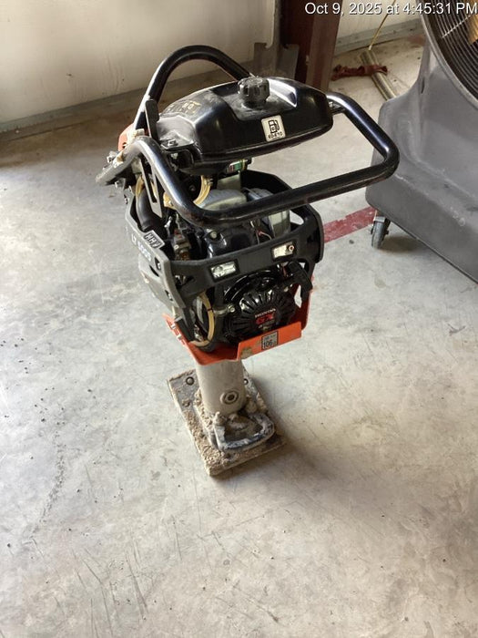 2025 HUSQVARNA LT5005