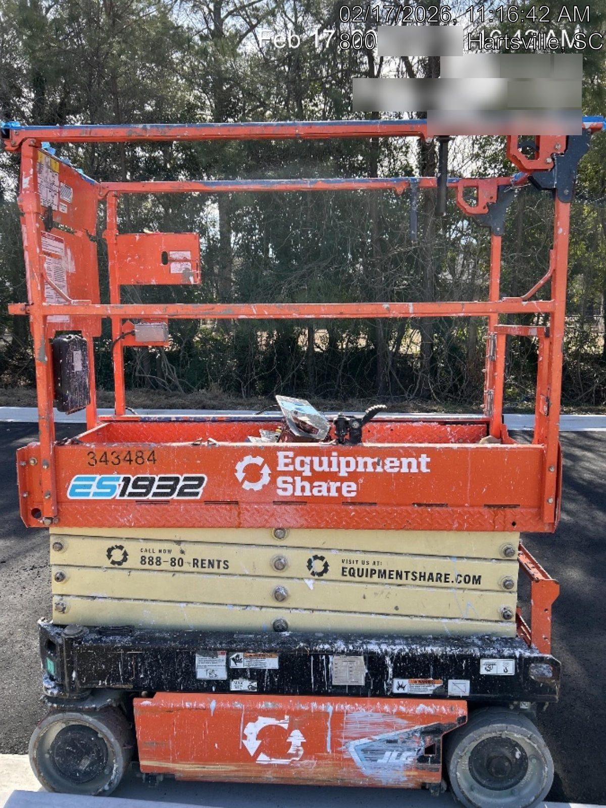 2023 JLG ES1932