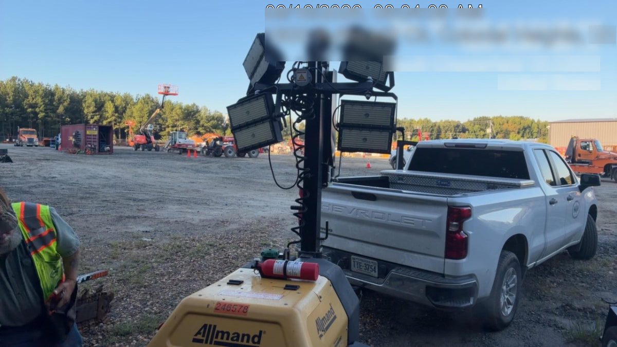 2022 Allmand NLV3GR (4) LED Light Fixture 350W, 23' Vertical Mast, 3kW Prime, Towable, ES Decals, T3