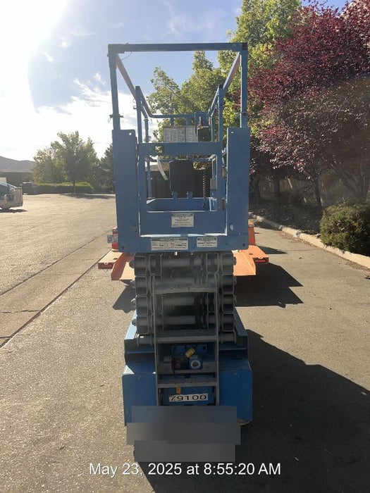 2020 Genie GS-3232 Standard, Folding half height swing gate, 800W Inverter