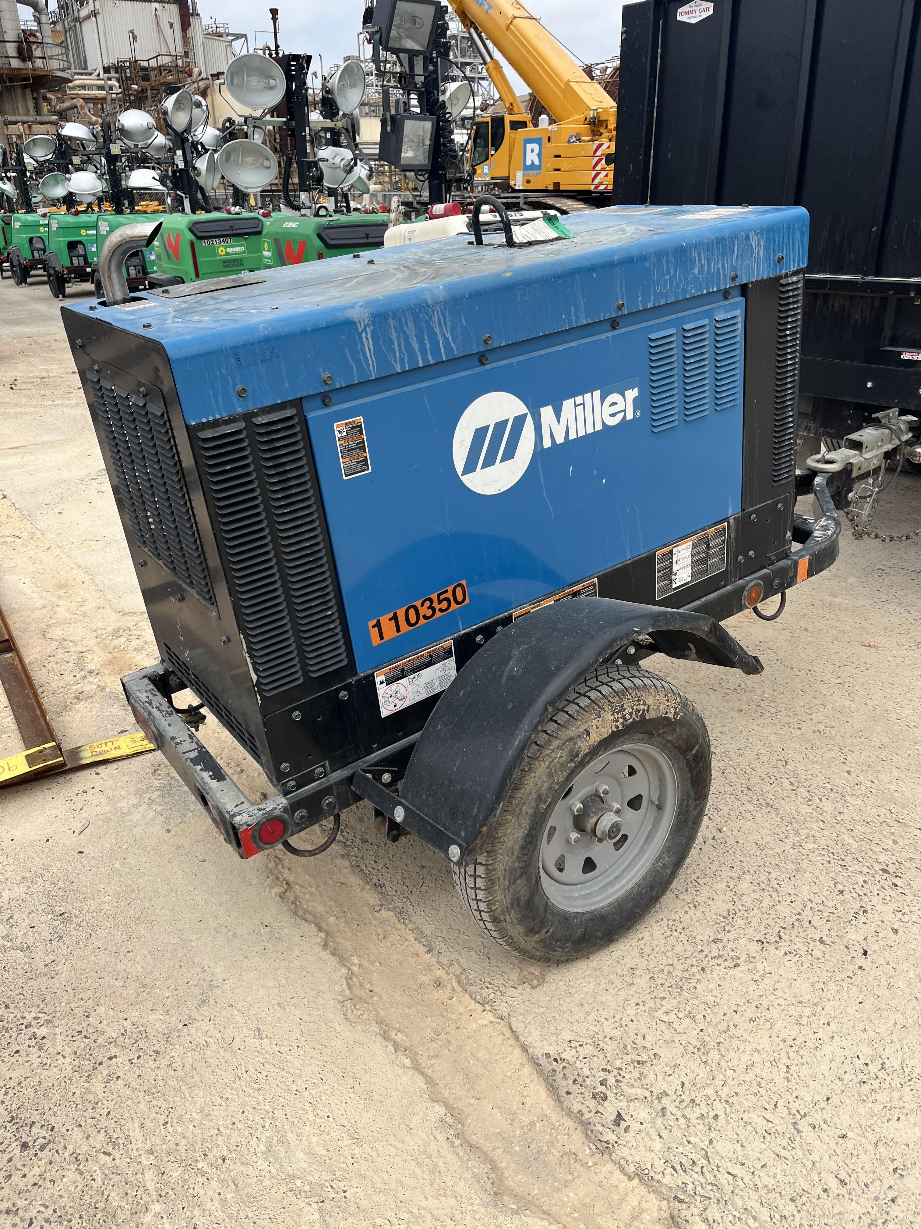 2020 MILLER ELECTRIC BB400