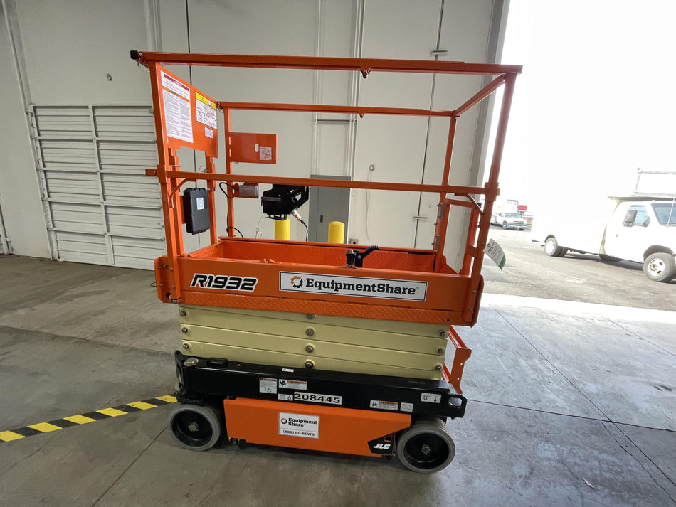 2022 JLG R1932