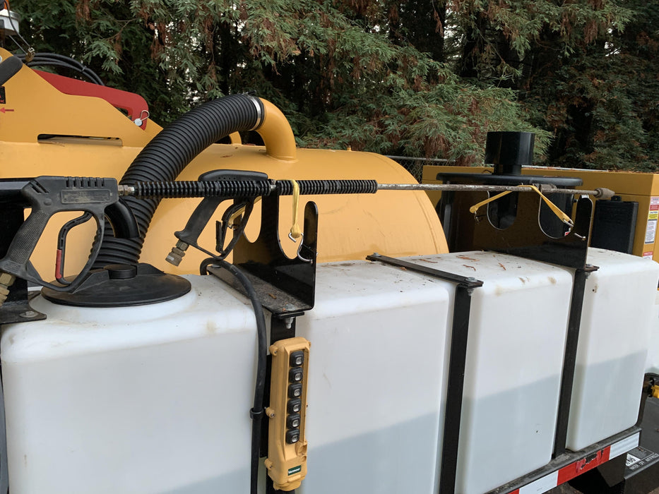 2023 Vac-Tron LP573XDT T4 Koehler Diesel Engine, 500 Gallon Debris Tank, x2 100 Gallon Water Tanks