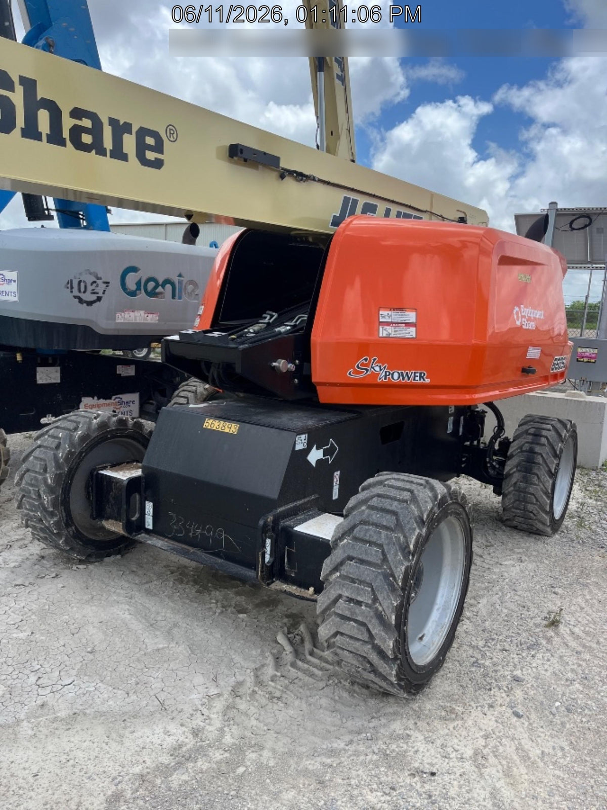 2025 JLG 660SJ