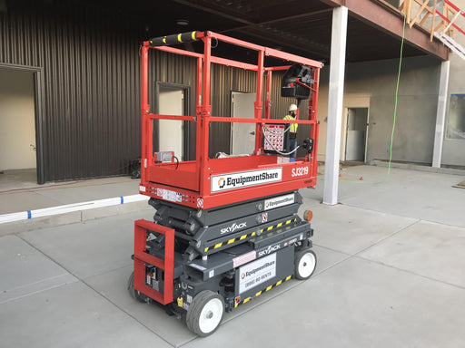 2020 Skyjack SJIII-3219 Solid NM Tires, Half height spring hinged entry gate, Dual Beacons, 800W Inverter