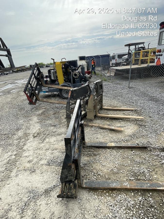 2024 ARROW MATERIAL HANDLING 48" Pallet Forks - Arrow