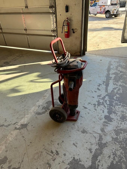 2022 HILTI TE 3000-AVR