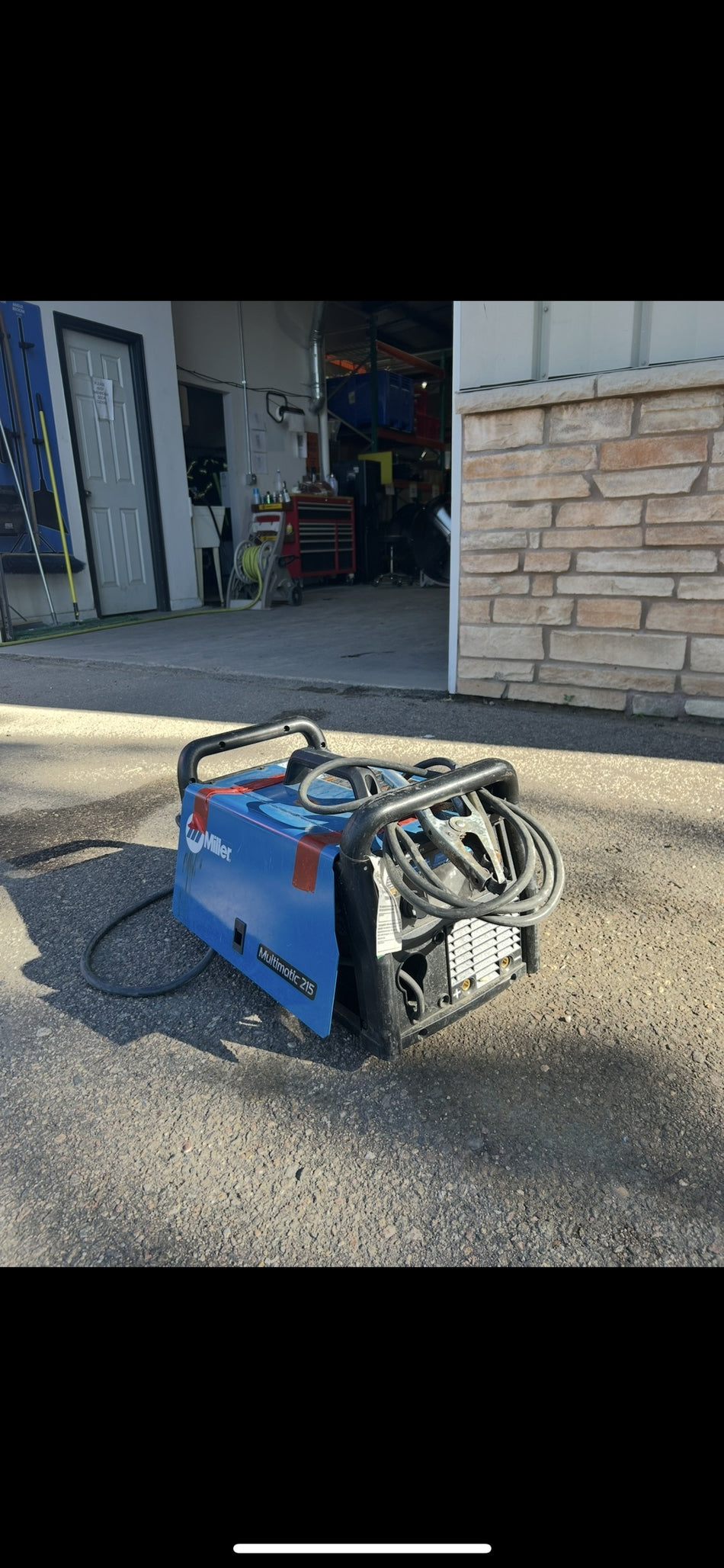 2025 MILLER ELECTRIC Multimatic 215
