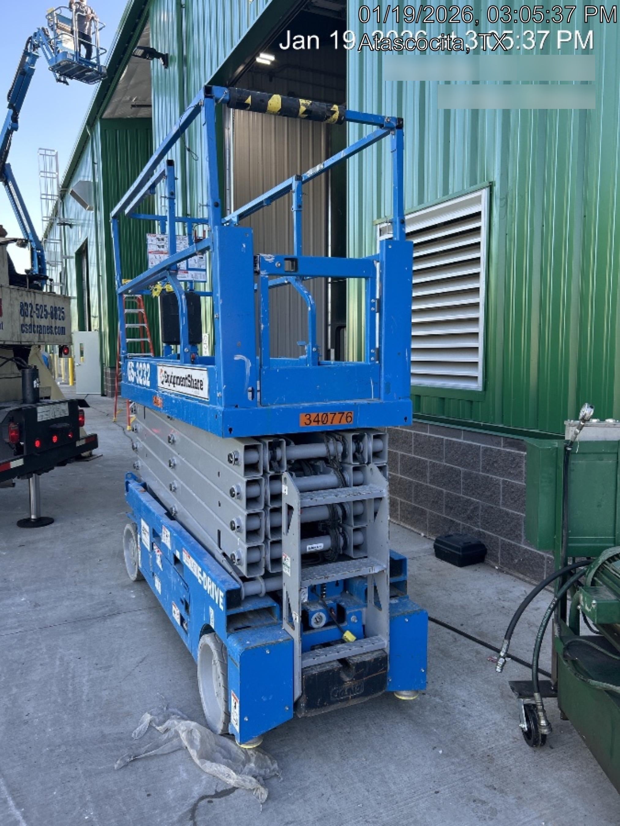 2023 GENIE GS-3232