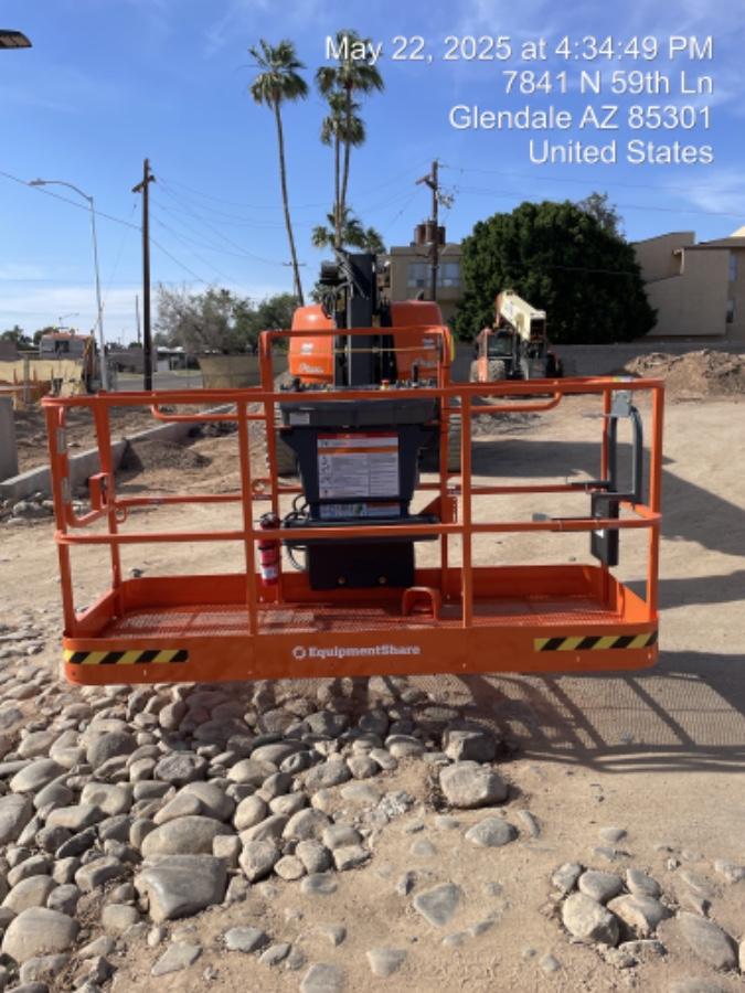 2025 JLG 660SJ