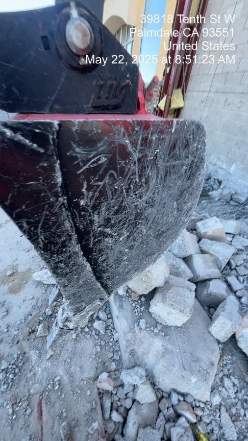 2023 SOLESBEE 24" Bucket, Tooth, Mini Excavator - Solesbee