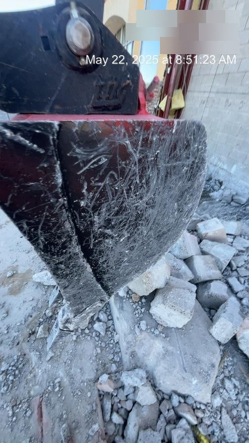 2023 SOLESBEE 24" Bucket, Tooth, Mini Excavator - Solesbee