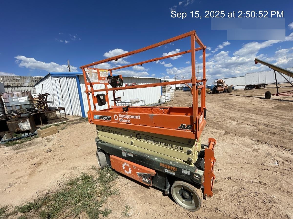 2022 JLG ES2632