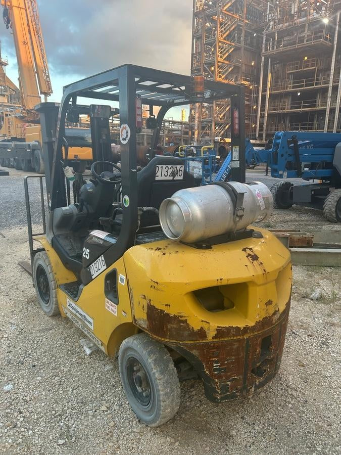 2022 KOMATSU FG25T-16