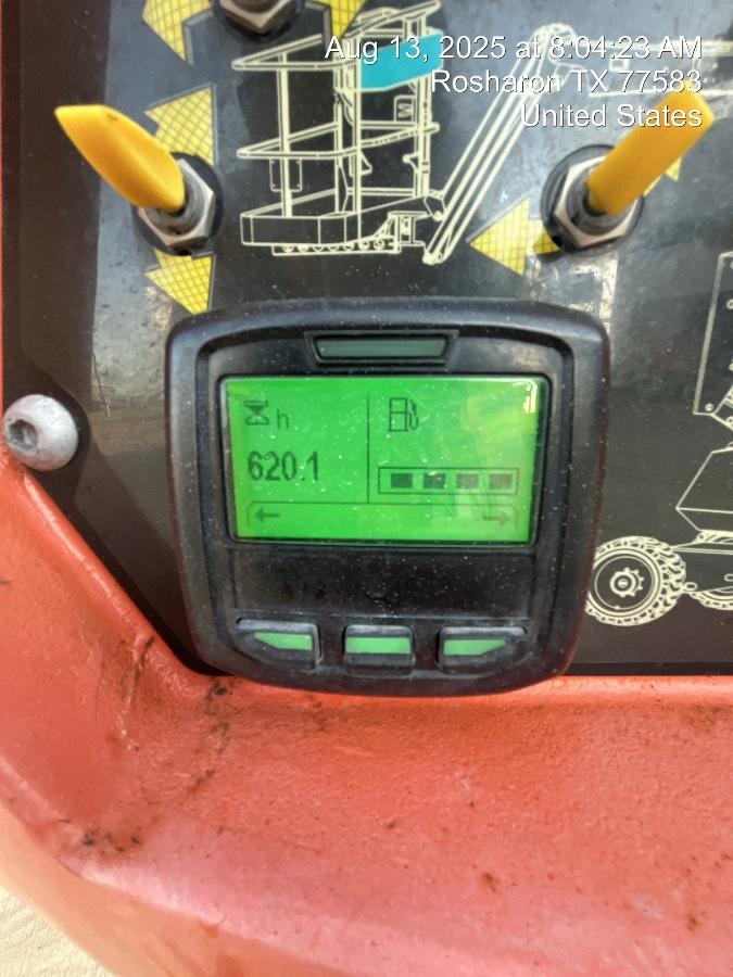 2025 JLG E300AJP