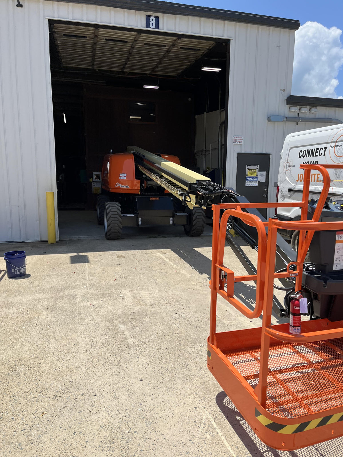 2025 JLG 660SJ