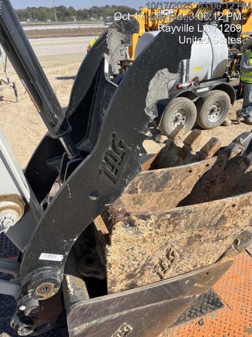 2025 TAKEUCHI 24" Bucket Takeuchi