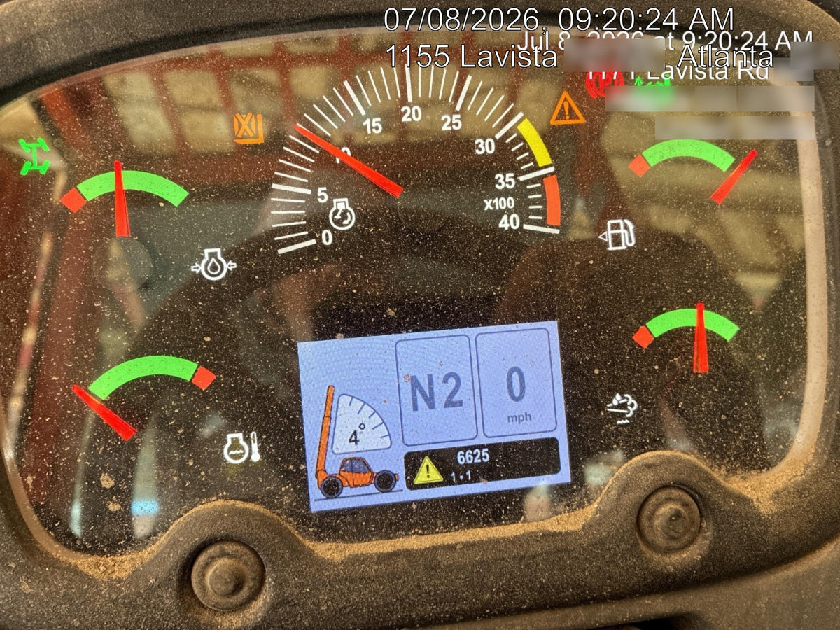 2021 JLG 1075