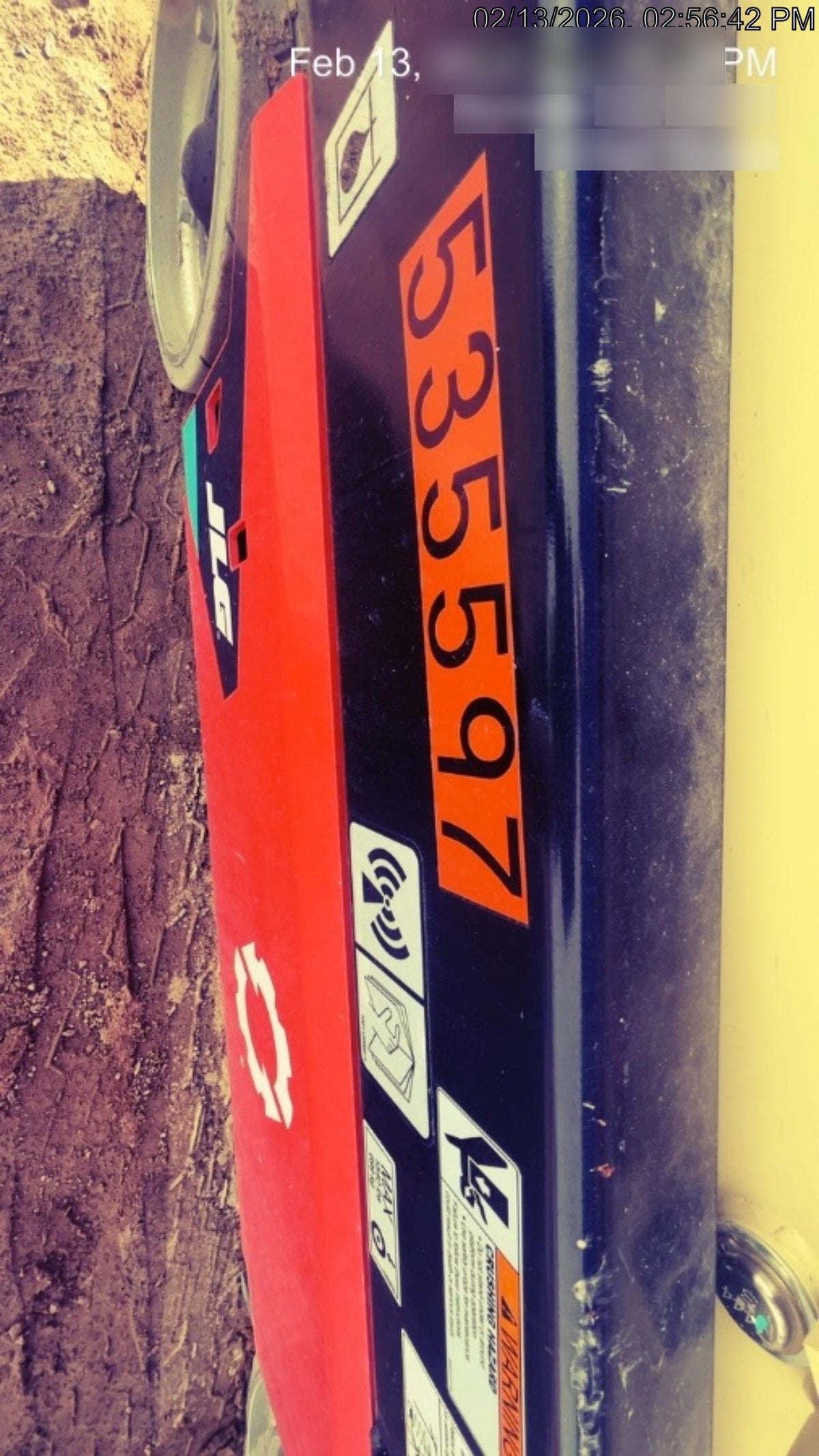 2025 JLG ES1932
