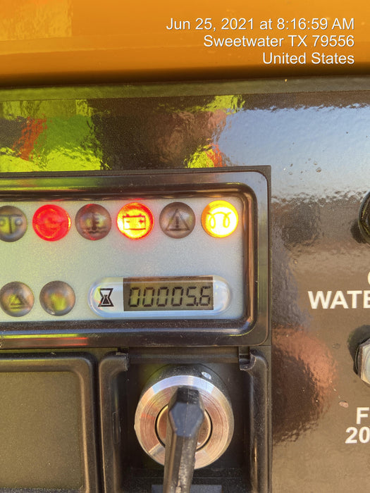 2021 Vac-Tron LP573XDT T4 Koehler Diesel Engine, 500 Gallon Debris Tank, x2 100 Gallon Water Tanks