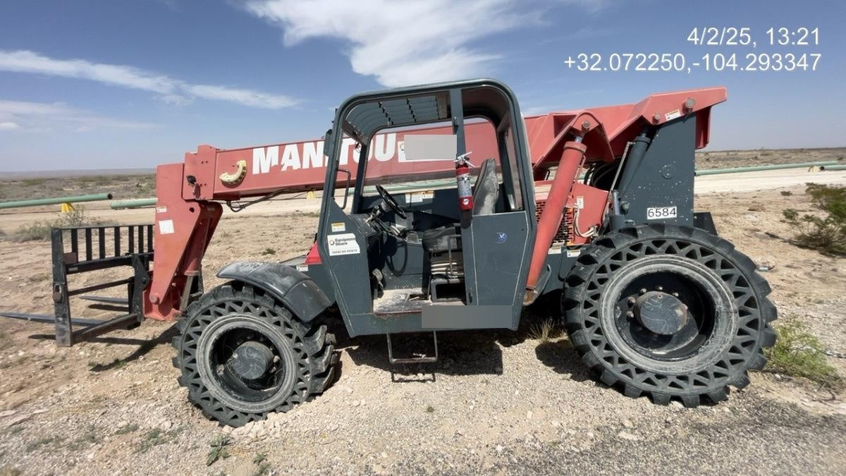 2012 MANITOU MTA8044