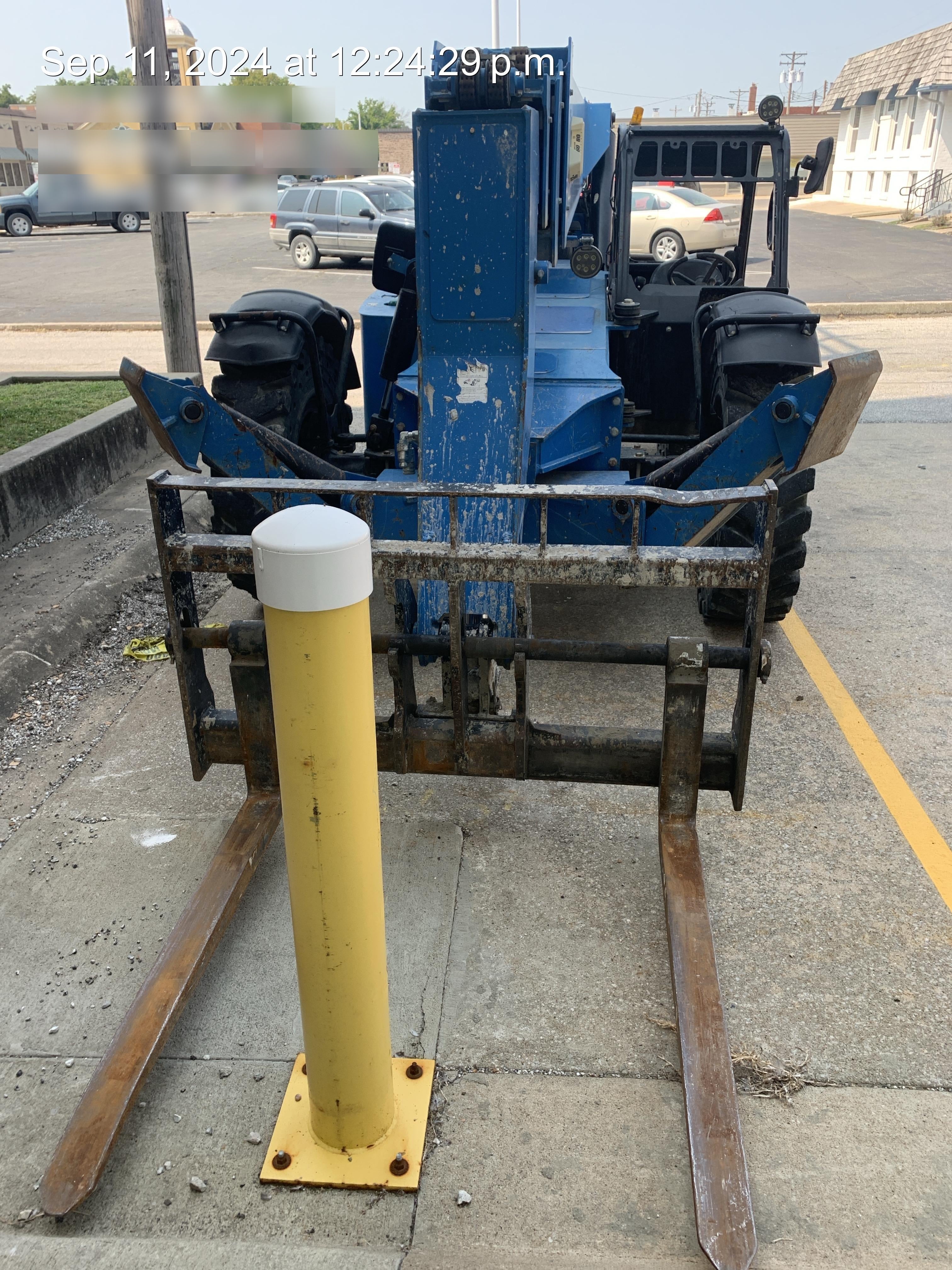 2017 GENIE GTH-1056