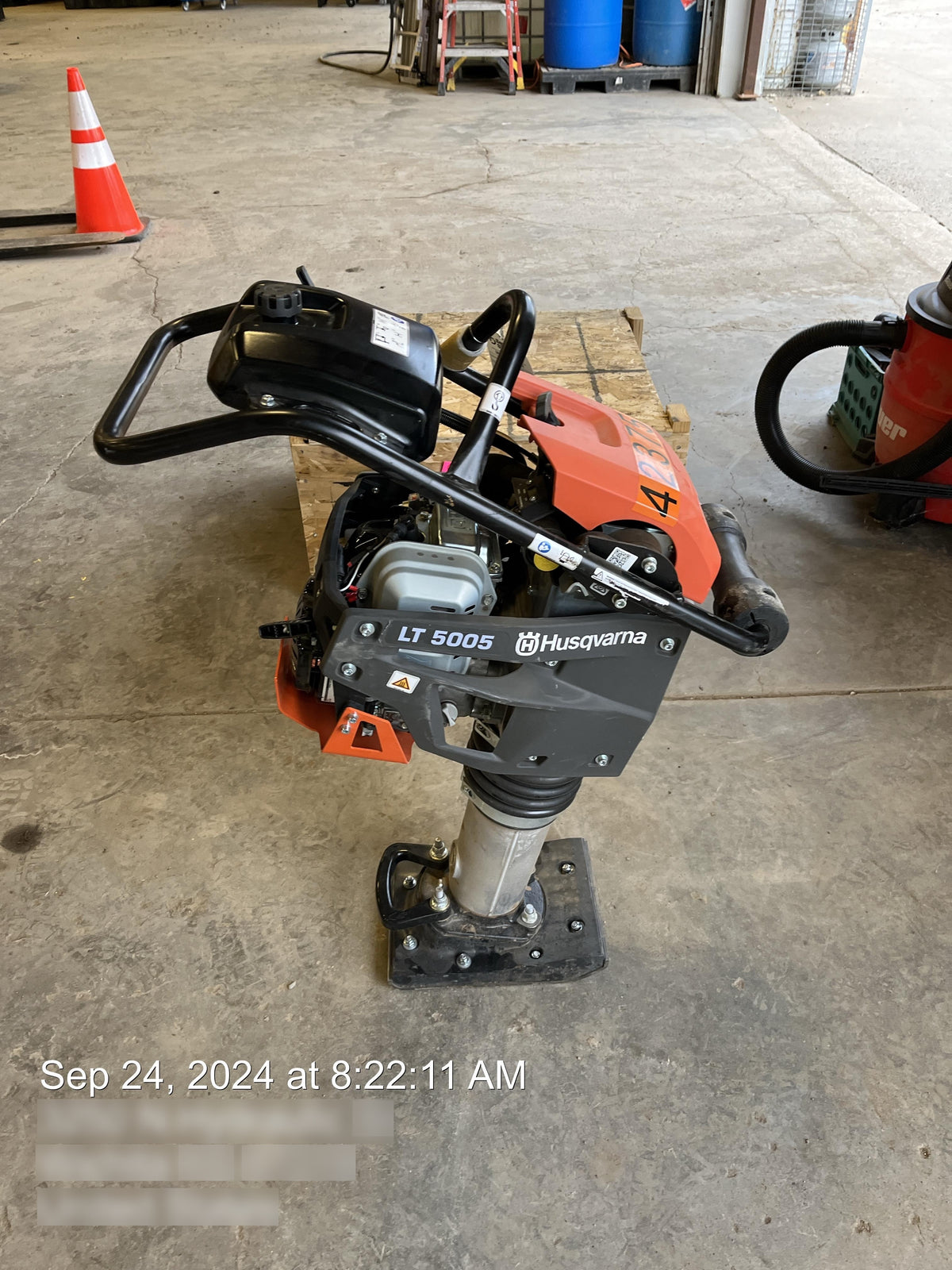 2024 HUSQVARNA LT5005